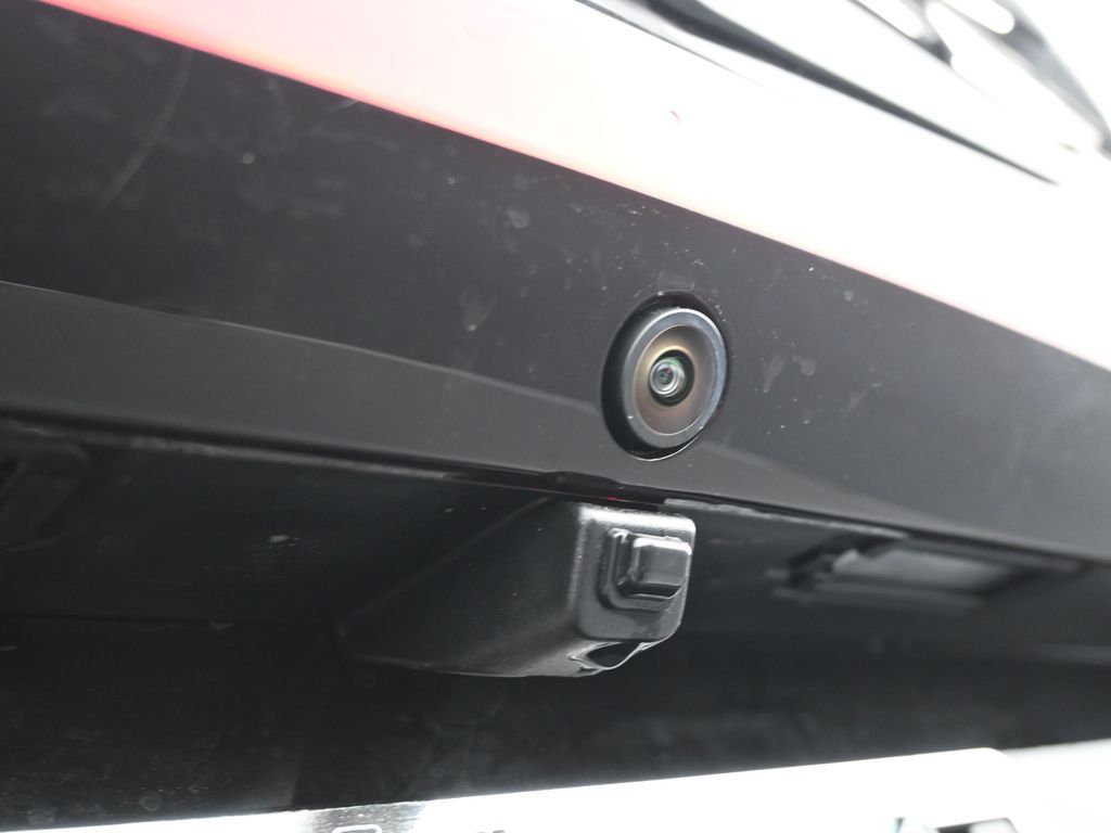 New 2026 Diamond Black Crystal Pearlcoat Chrysler Select image 36