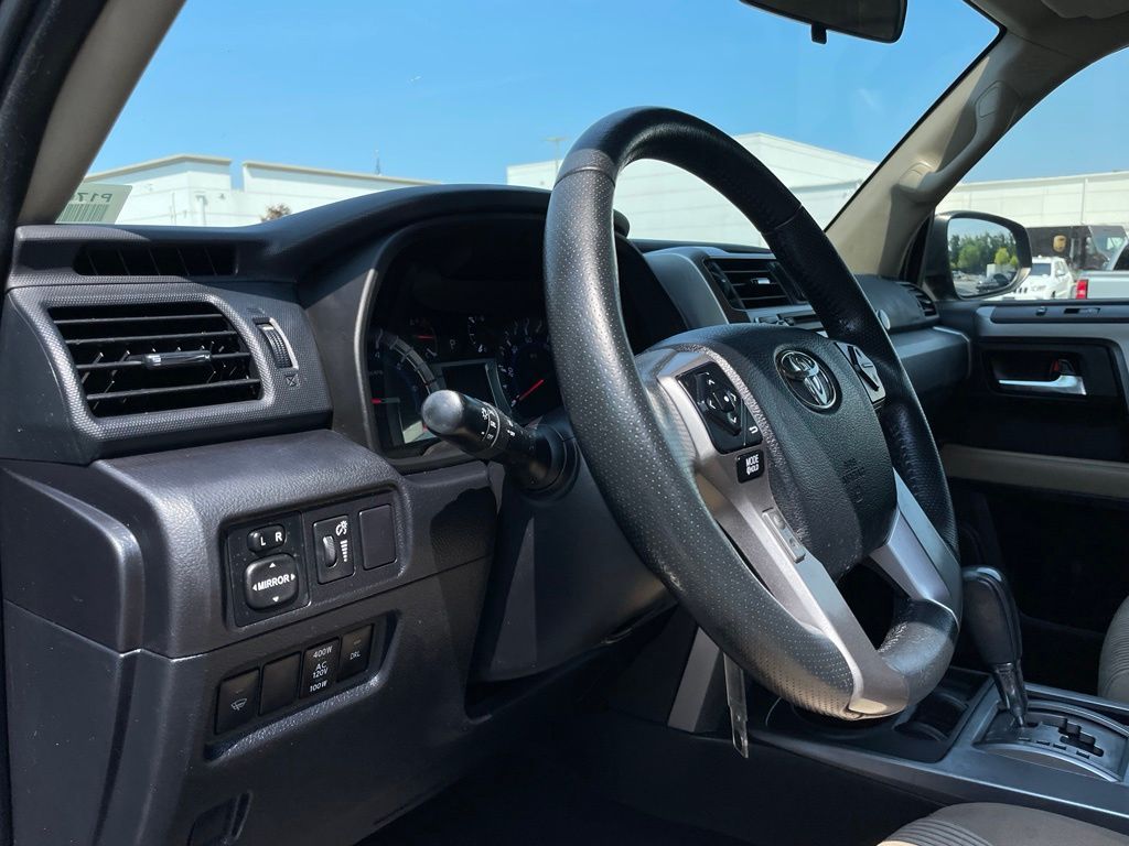 Thumbnail: 2017 Toyota 4Runner - 26