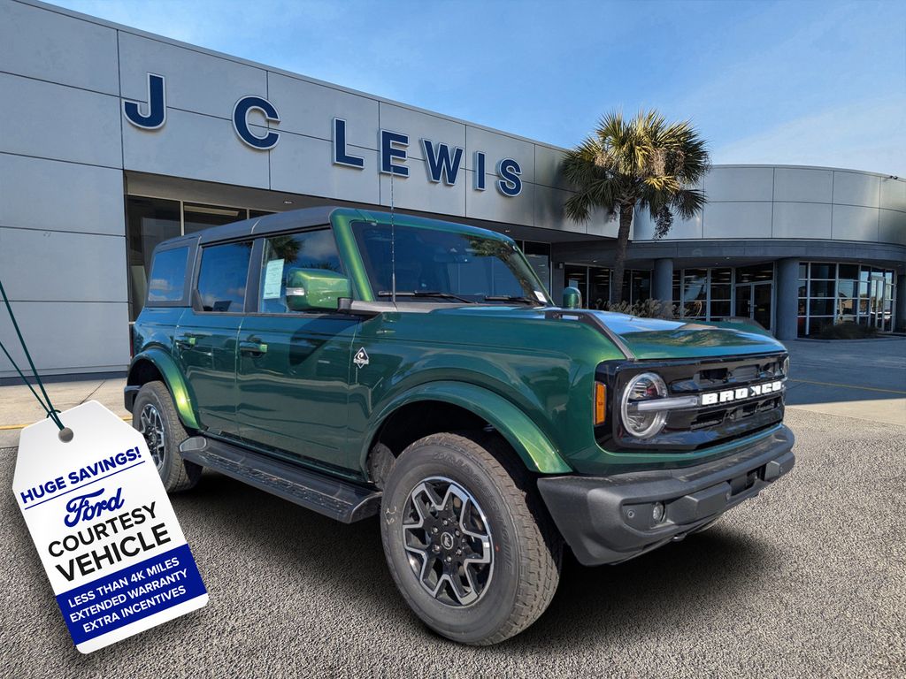2025 Ford Bronco Outer Banks