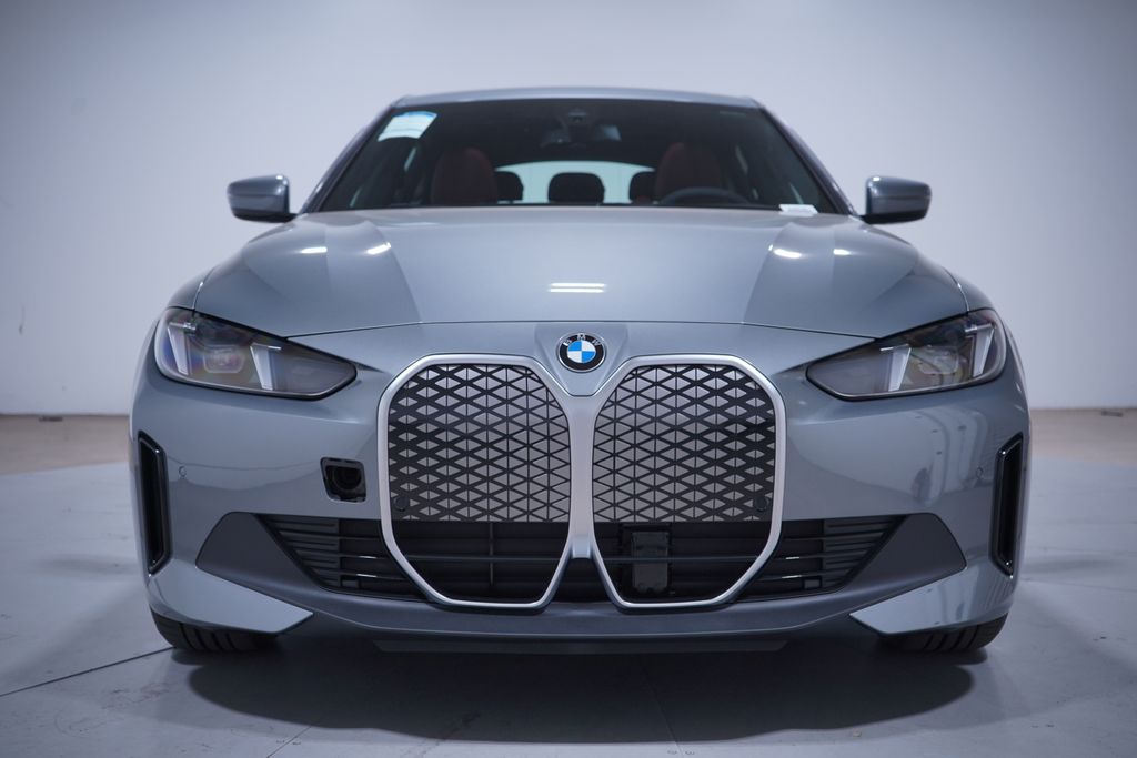 Thumbnail: 2026 BMW i4 - 4