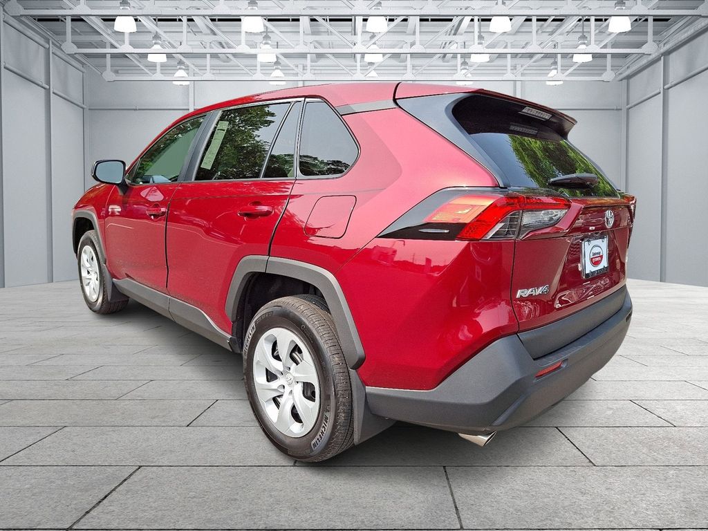 2023 Toyota RAV4 LE 6