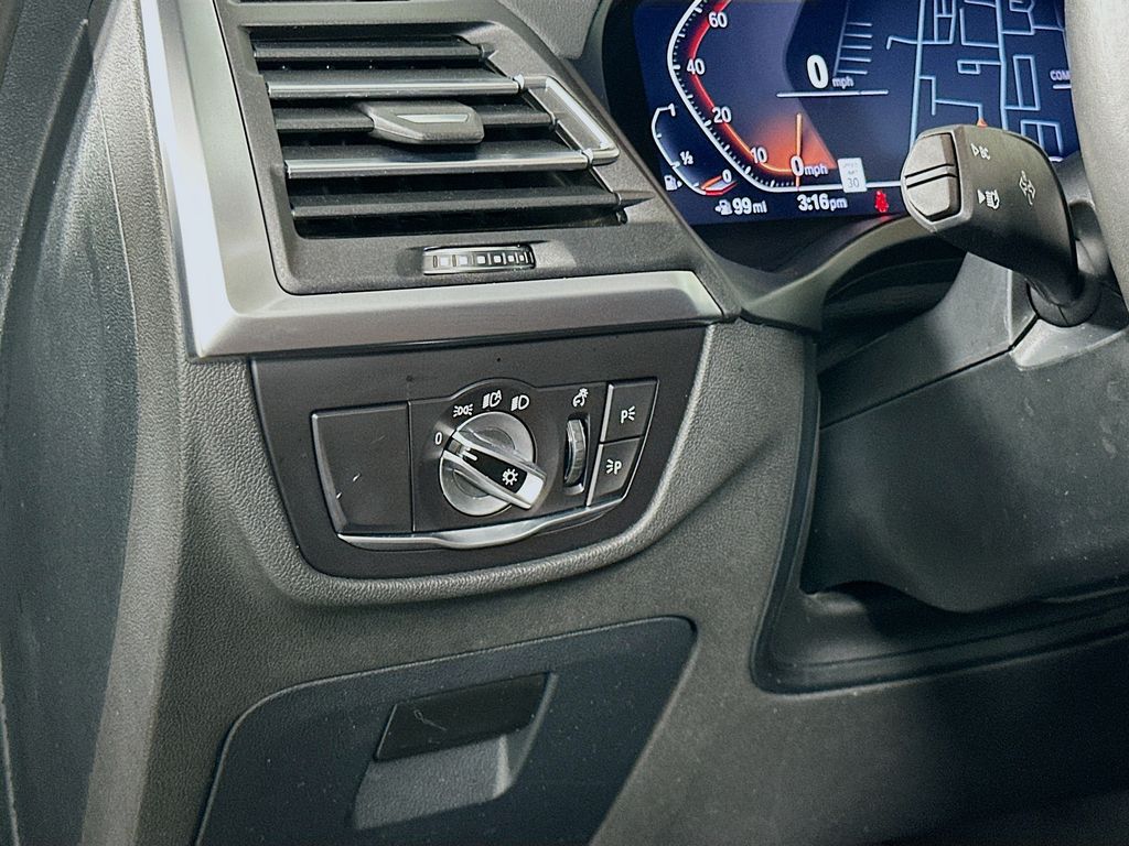 Thumbnail: 2023 BMW X3 - 10