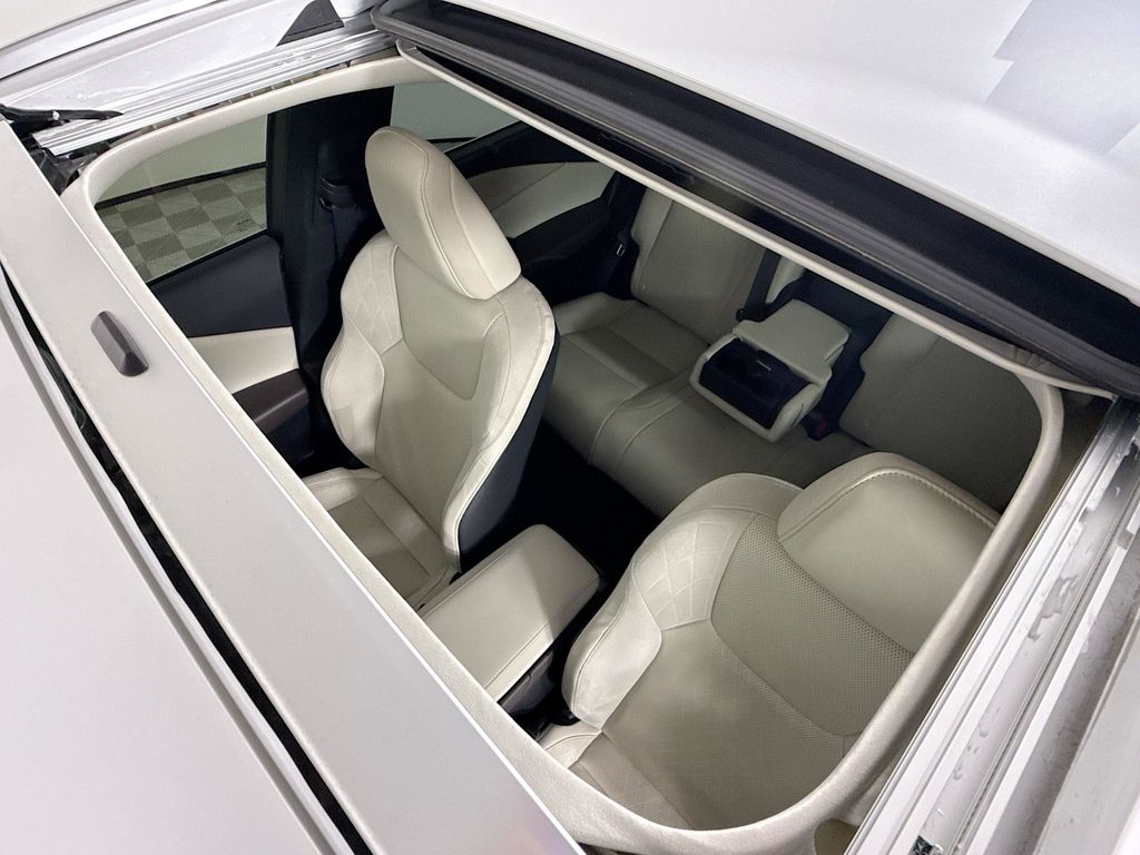 Thumbnail: 2023 Lexus RX - 22