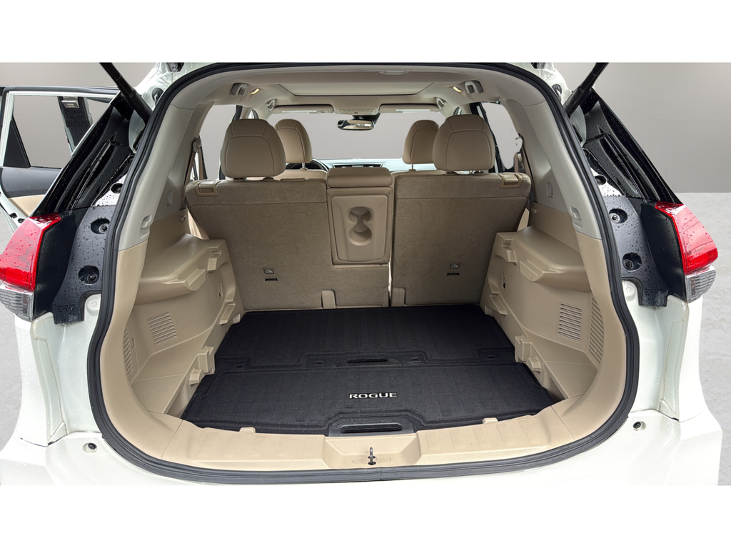 2018 Nissan Rogue SL White at Subaru and VW of Moon Township