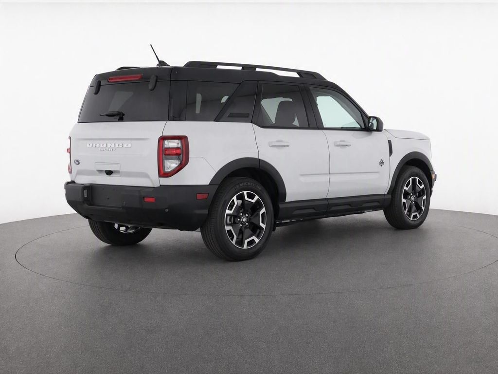 New 2026 Space White Metallic Ford Outer Banks® image 3