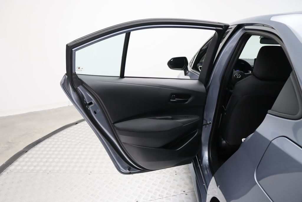 2022 Toyota Corolla LE 21