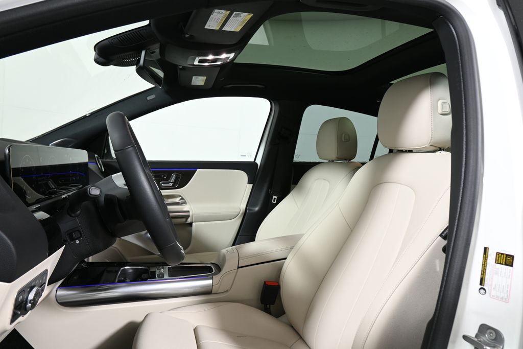 Thumbnail: 2026 Mercedes-Benz GLA - 15