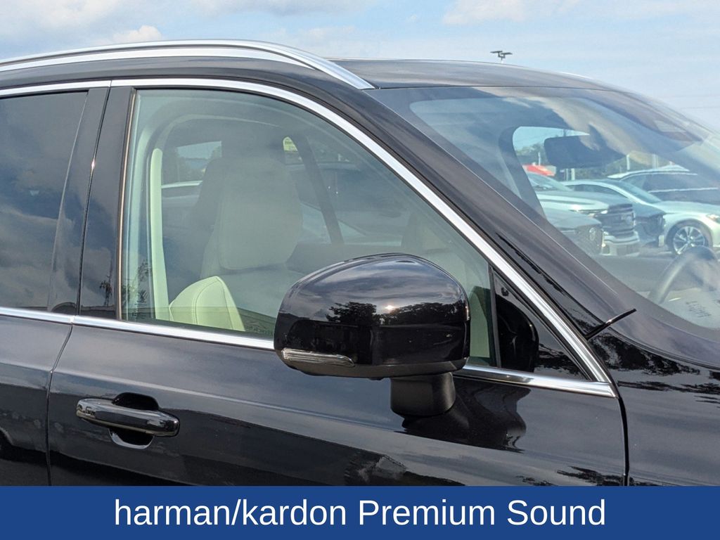 2023 Volvo XC90 B6 Plus 7-Seater