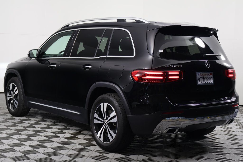 Thumbnail: 2025 Mercedes-Benz GLB - 6