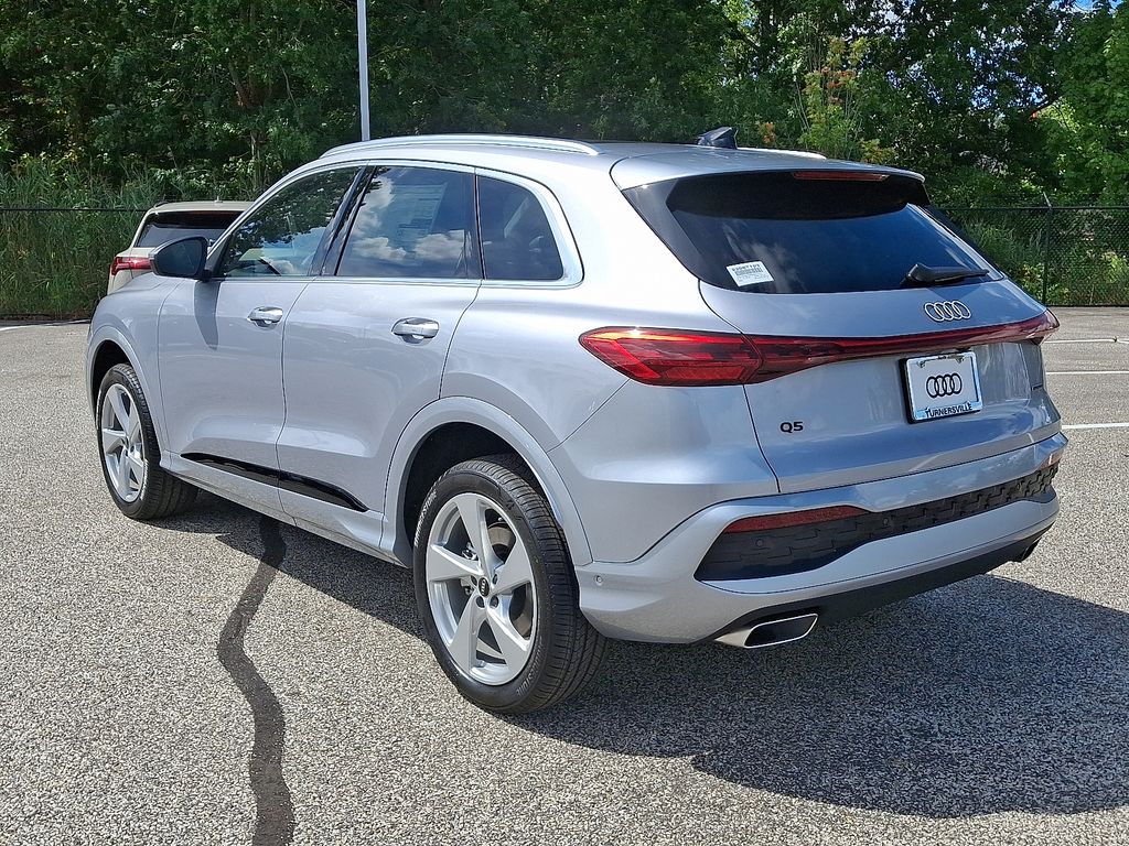 Thumbnail: 2025 Audi Q5 - 3