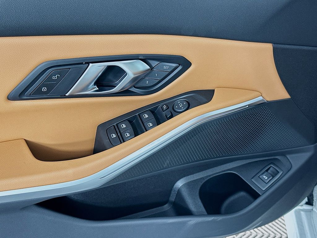 Thumbnail: 2026 BMW 3 Series - 20