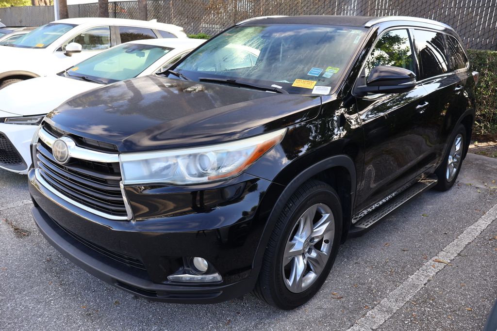 Thumbnail: 2014 Toyota Highlander - 2
