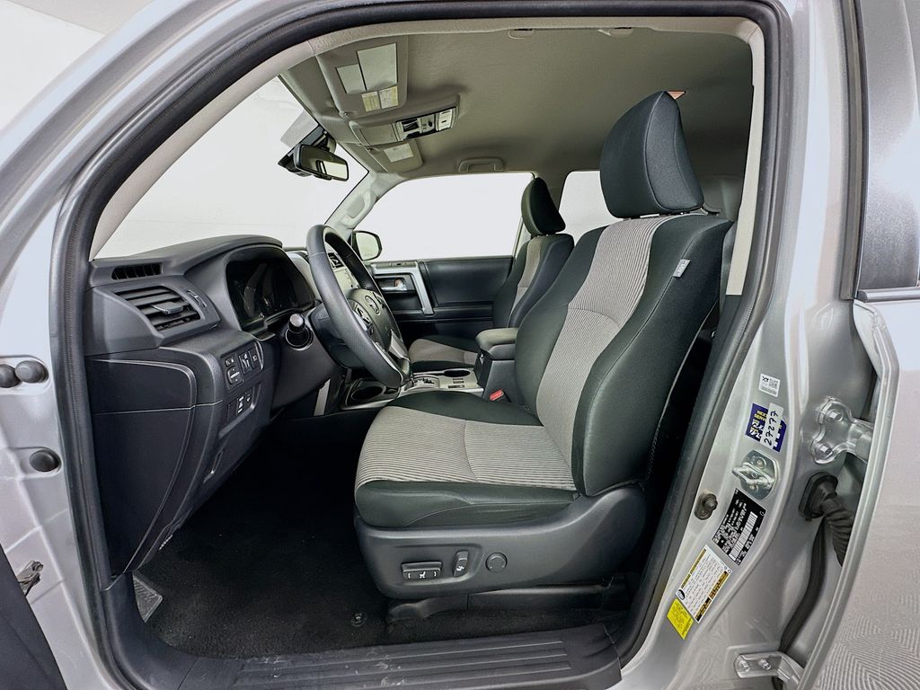 2024 Toyota 4Runner SR5 20
