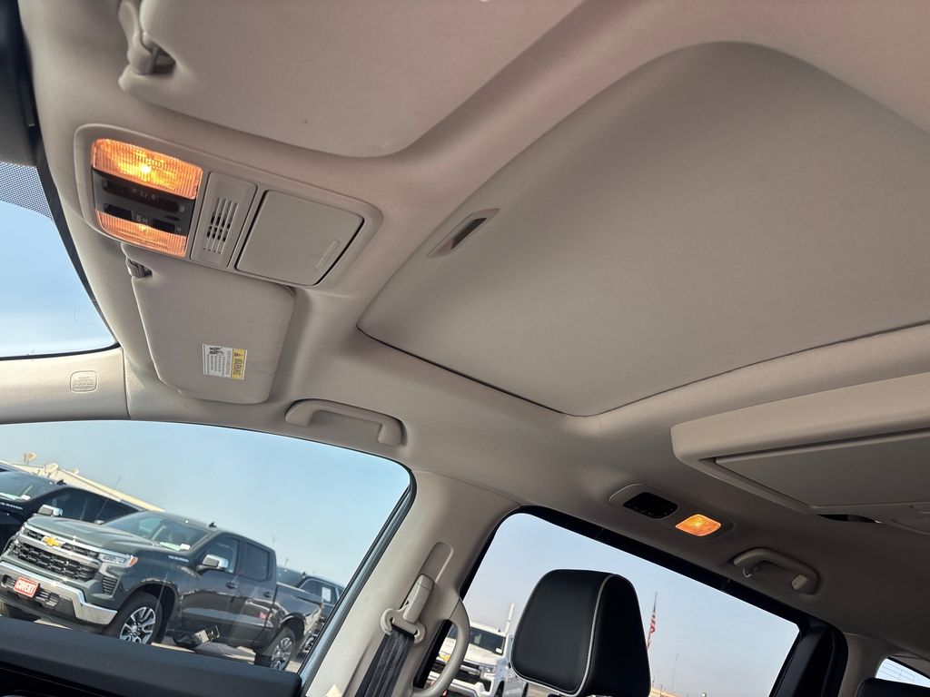 Used Car 2025 Honda Odyssey  Touring For Sale Under $50,000 In Austin, Texas