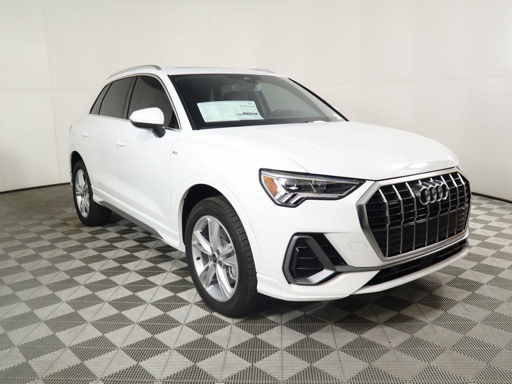 2024 Audi Q3  3