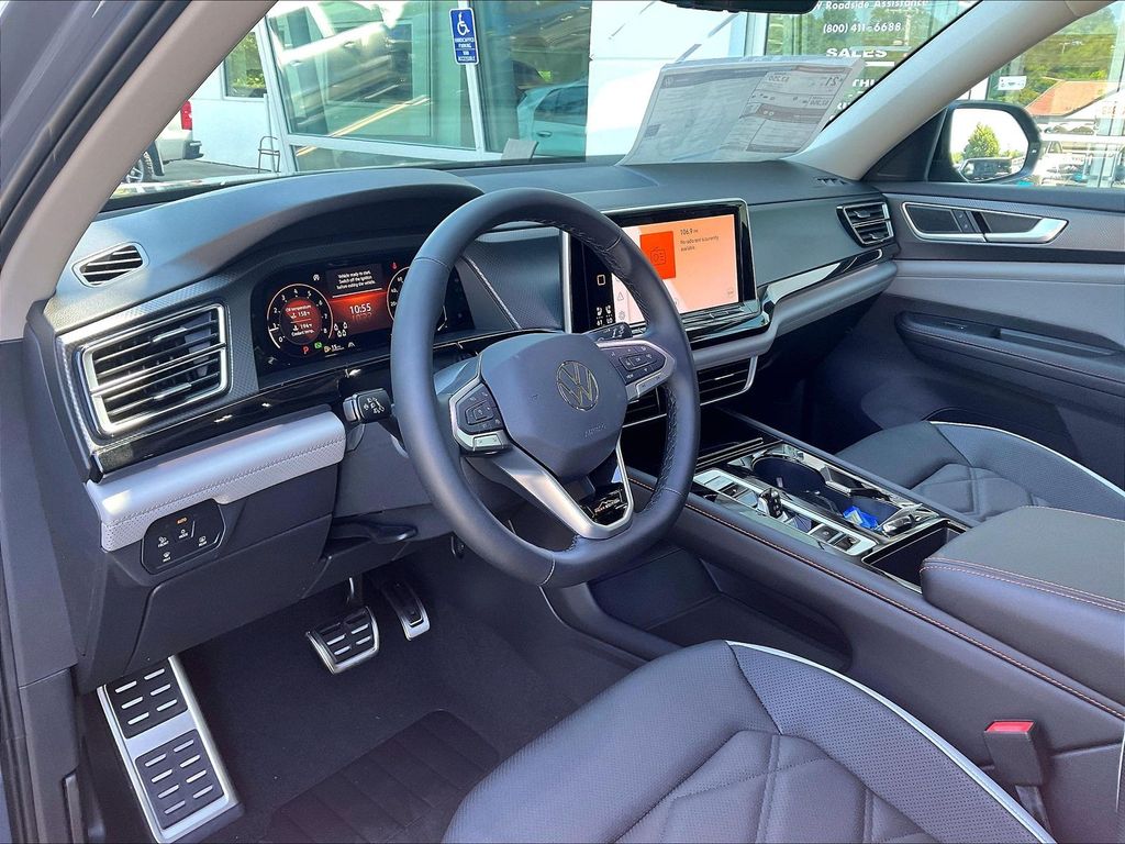2026 Volkswagen Atlas — photo 9