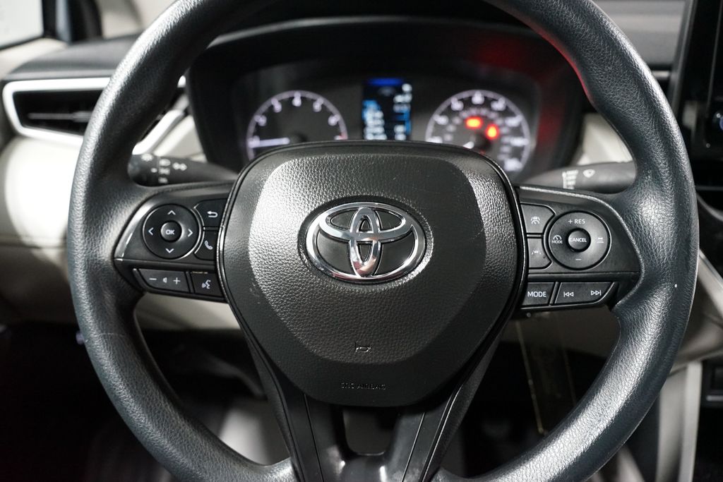 Thumbnail: 2025 Toyota Corolla Cross - 12