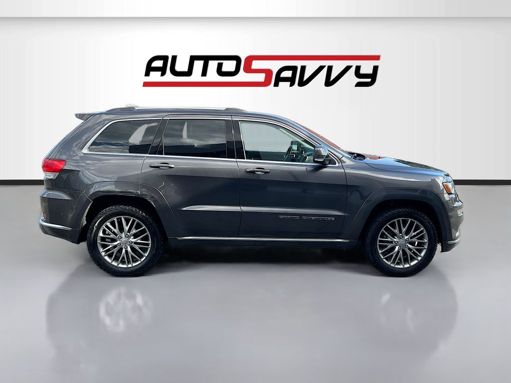 Used 2018 Gray Jeep Summit image 8