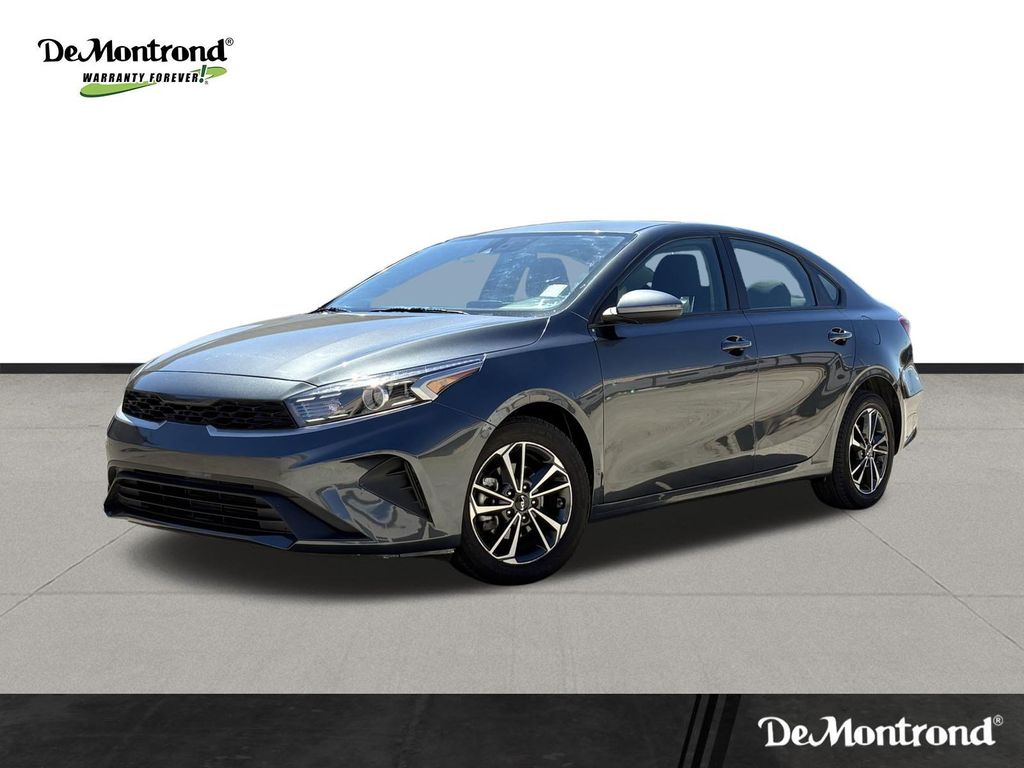 Gravity Gray 2024 Kia Forte LXS FWD Sedan Front-Wheel Drive Continuously Variable Transmission