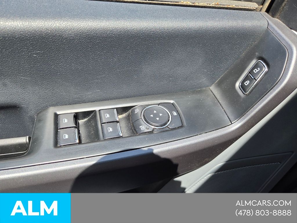 Used 2025 White Ford XLT image 27