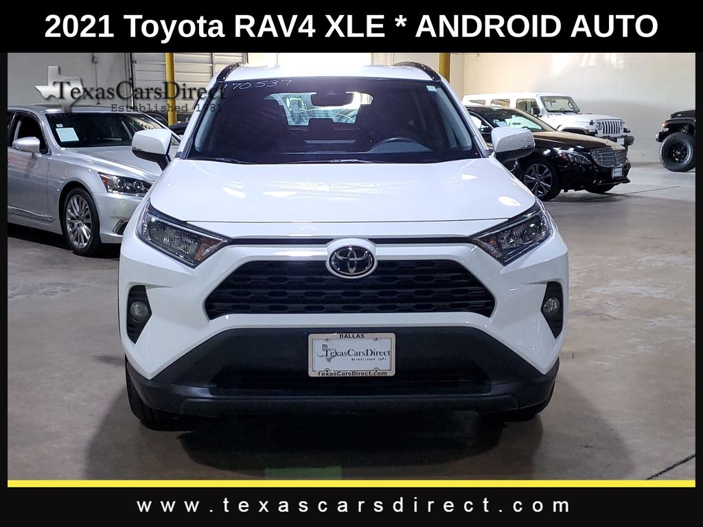 2021 Toyota RAV4 XLE 2