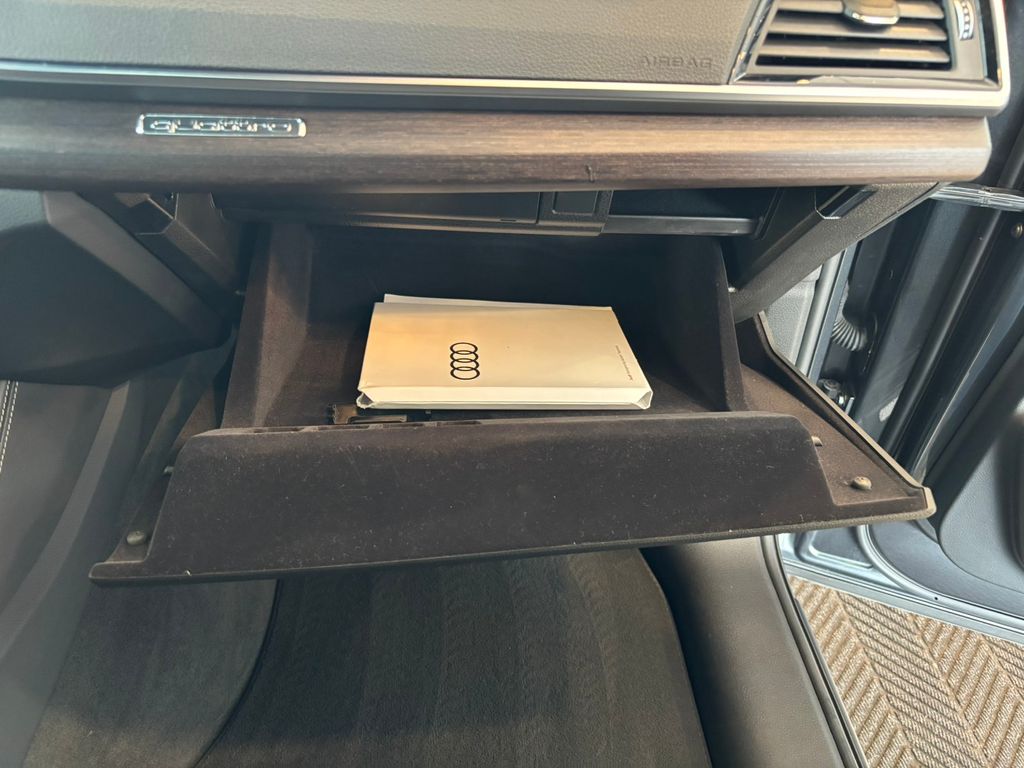 2023 Audi Q5 Sportback 45 S line Premium Plus