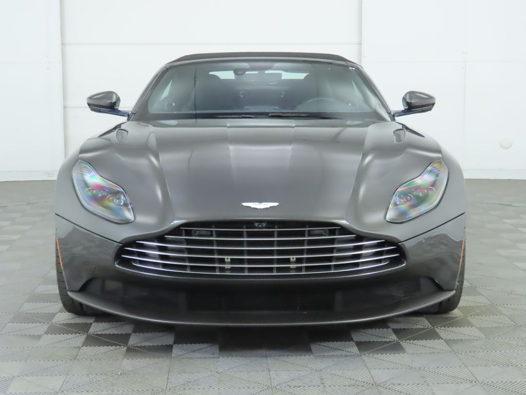 2020 Aston Martin DB11  10