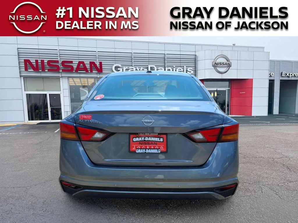 New 2026 Nissan Altima Sedan