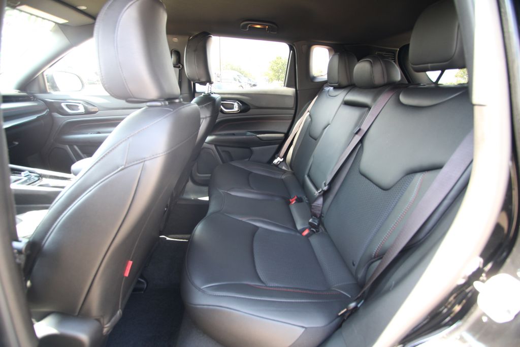 Used 2025 Jeep Compass SUV