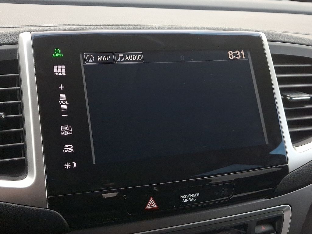 Thumbnail: 2016 Honda Pilot - 18