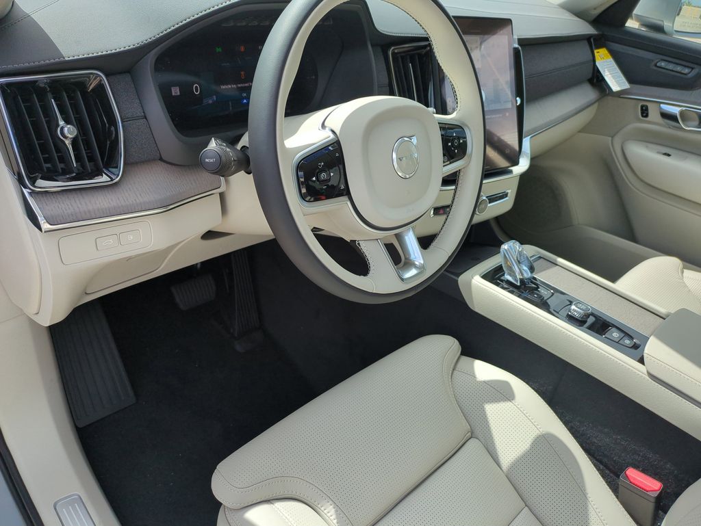 new 2026 Volvo XC90 Plug-In Hybrid car, priced at $84,625