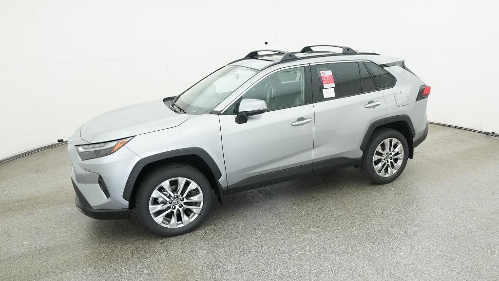 Thumbnail: 2025 Toyota RAV4 - 31