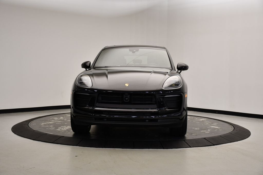 Thumbnail: 2025 Porsche Macan - 10