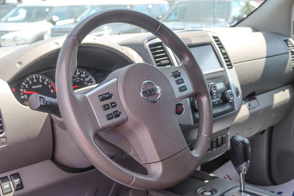 2020 Nissan Frontier Crew Cab SV 4x4