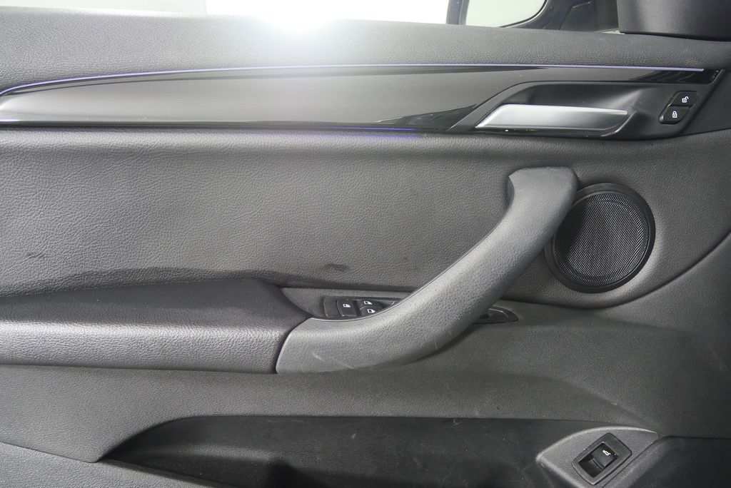 Thumbnail: 2021 BMW X1 - 9