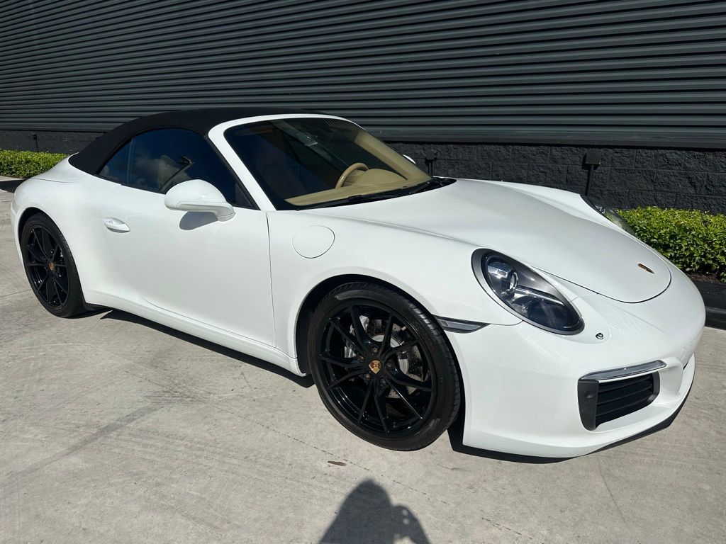 Thumbnail: 2017 Porsche 911 - 12