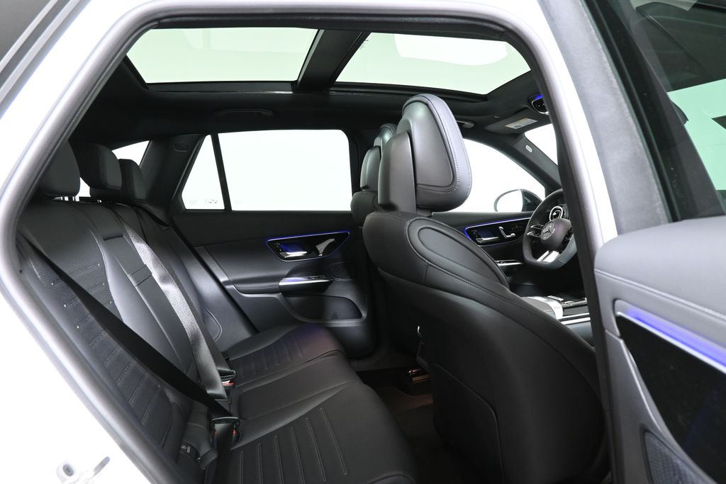 Thumbnail: 2026 Mercedes-Benz GLC - 18