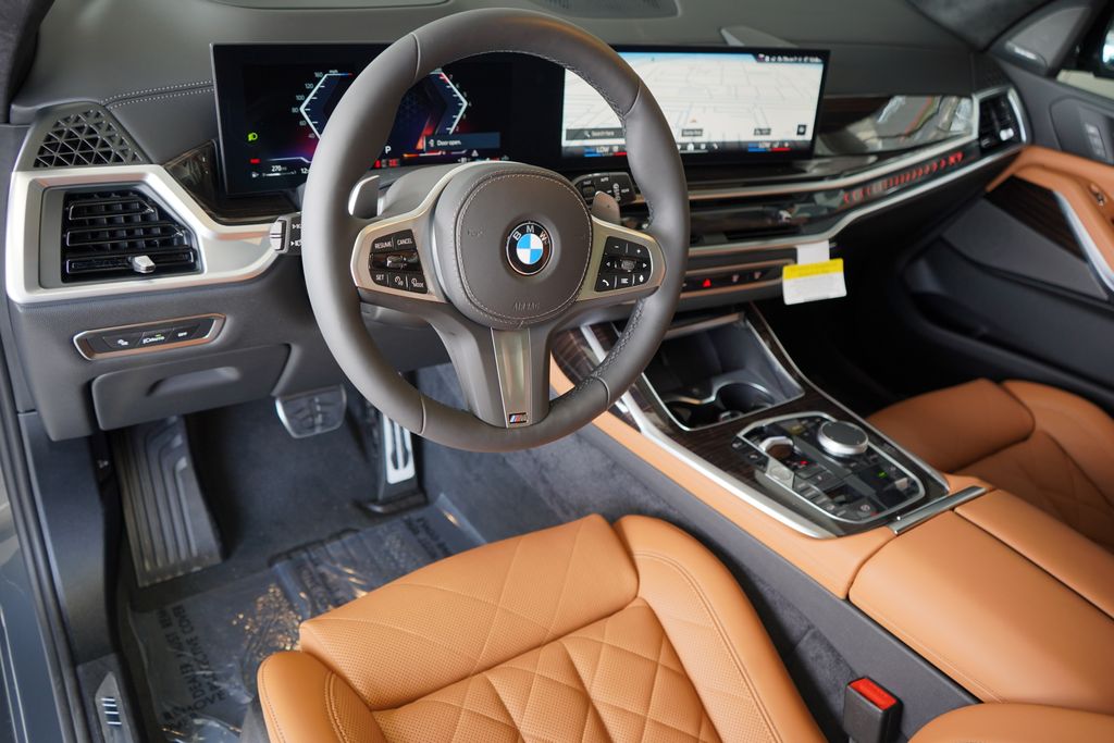 Thumbnail: 2026 BMW X7 - 13