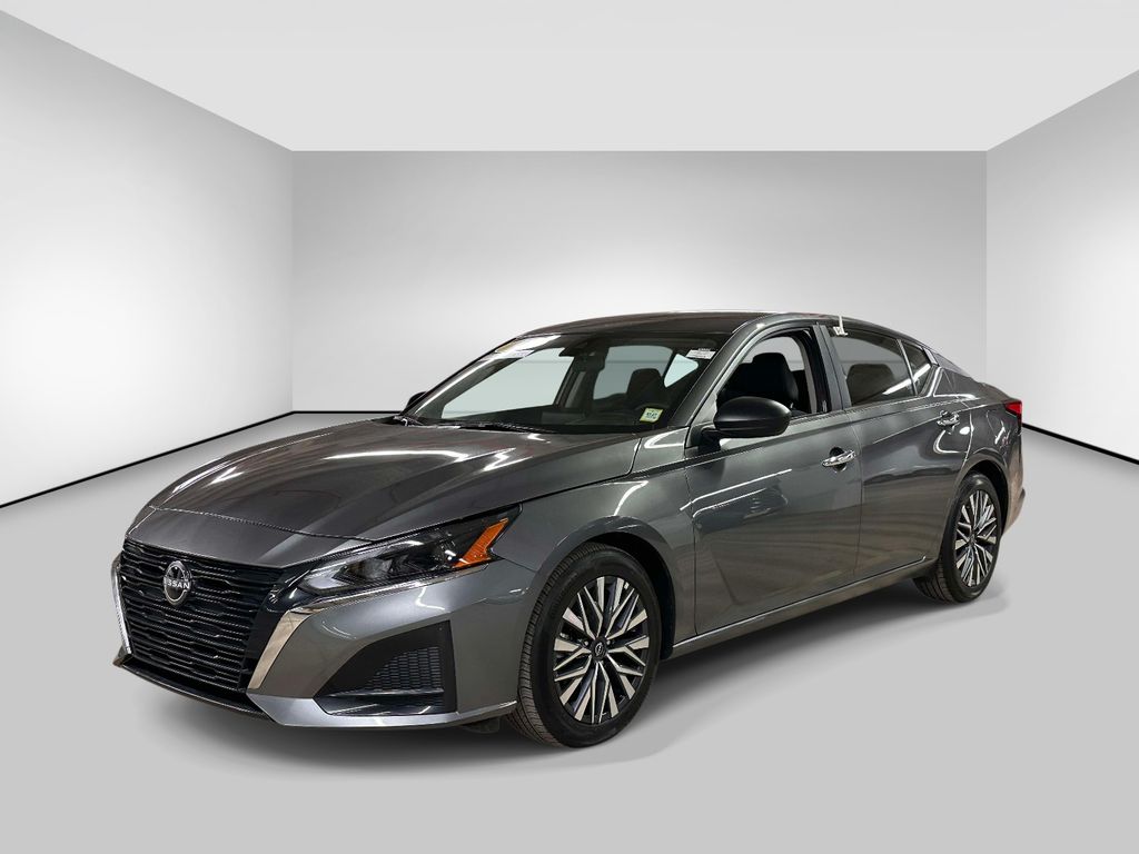 2025 Nissan Altima 2.5 SV FWD