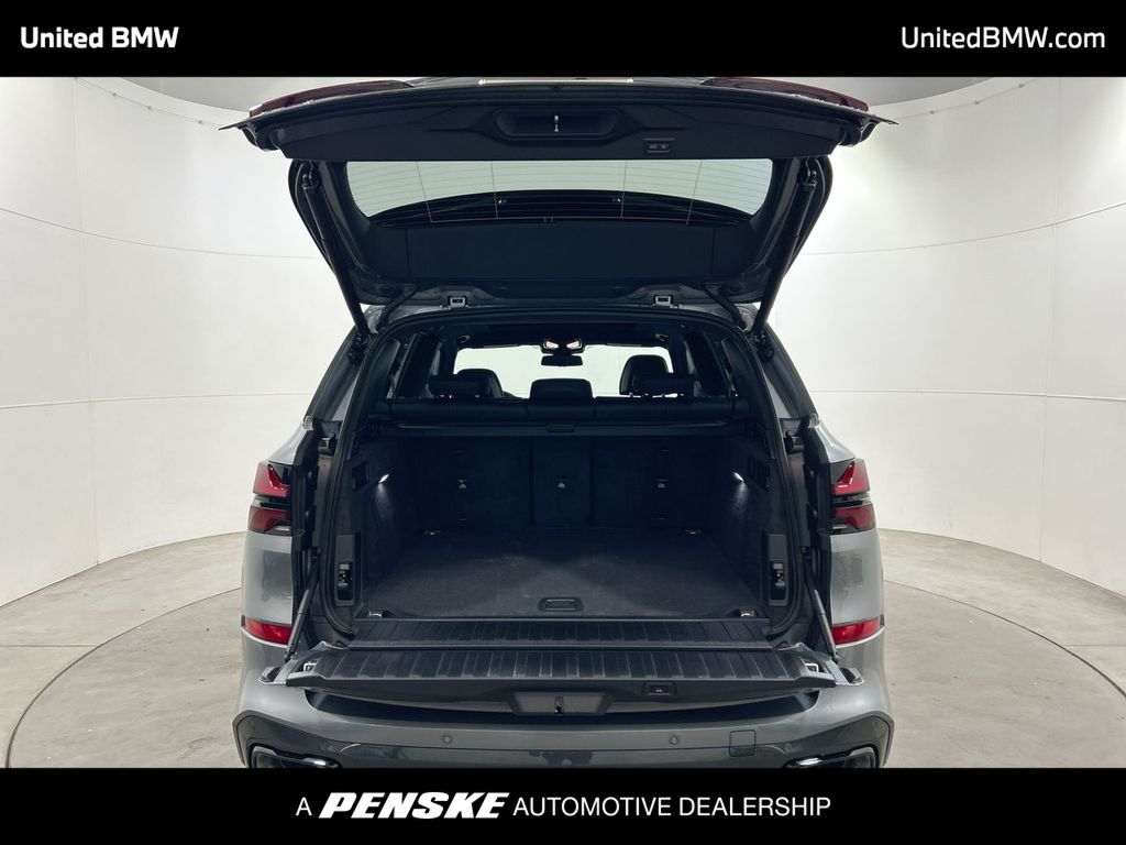 Thumbnail: 2026 BMW X5 - 22