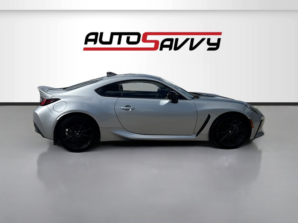 2023 Toyota GR86 Premium - 7