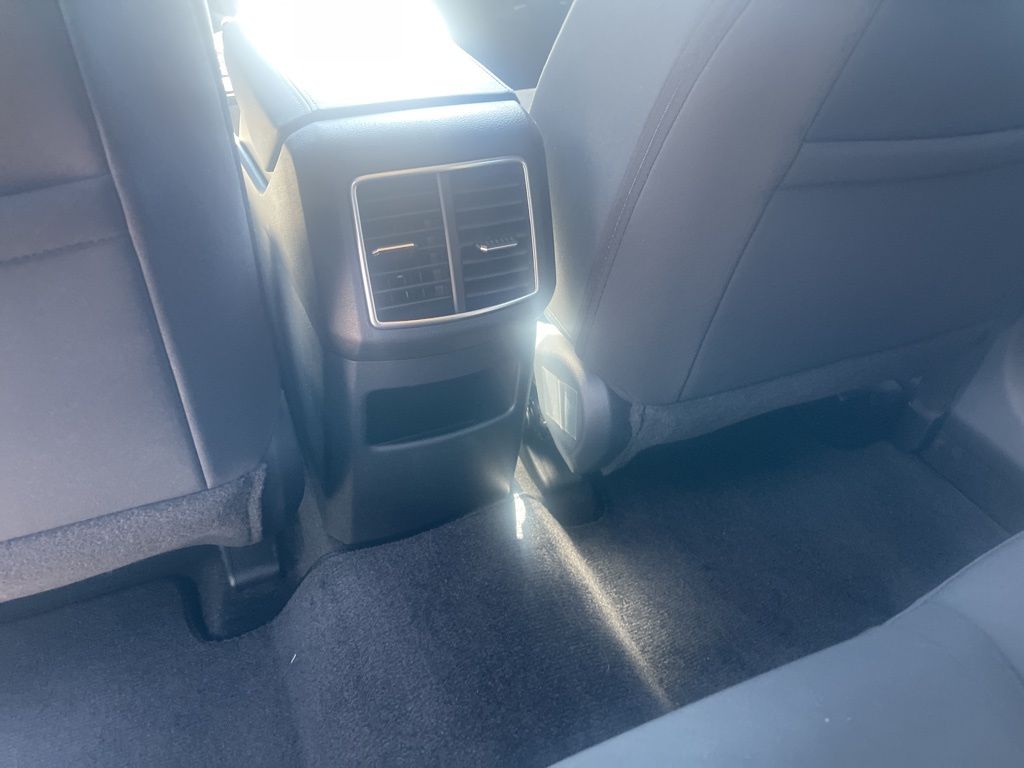 2025 Kia Sportage LX photo 16