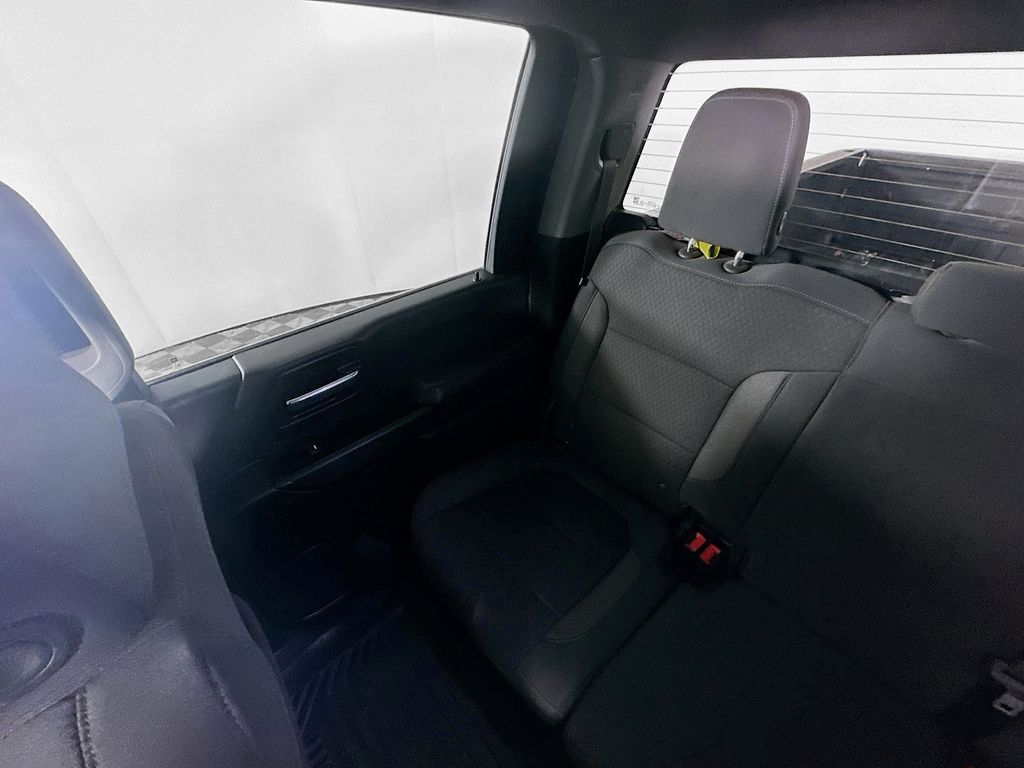 Used 2022 Silver Chevrolet LT image 12