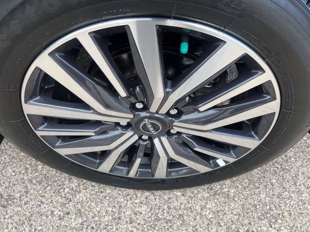 2022 Nissan Kicks SV photo