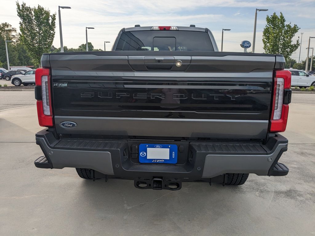 2025 Ford F-250 Super Duty Platinum
