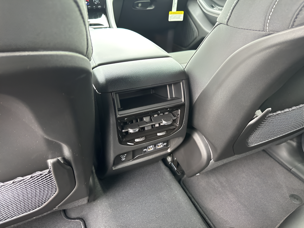 New Car 2025 Jeep Grand Cherokee  Laredo X For Sale Under $40,000 In Austin, Texas