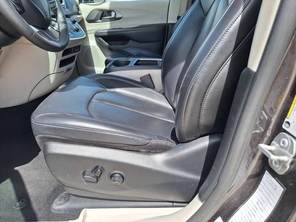 Certified Used 2023 Gray Chrysler Touring L image 29