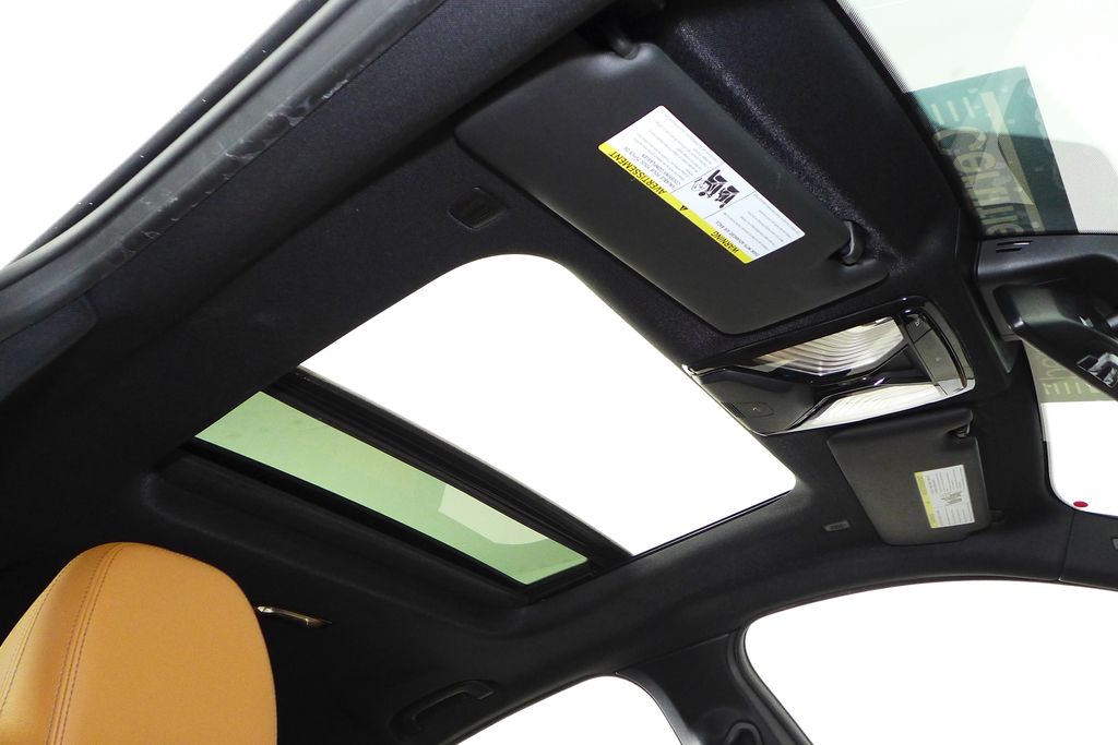 Thumbnail: 2023 BMW i4 - 18