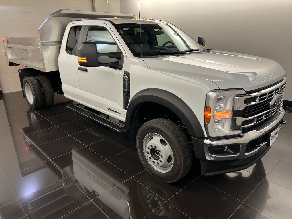 2025 Ford F-550SD XL