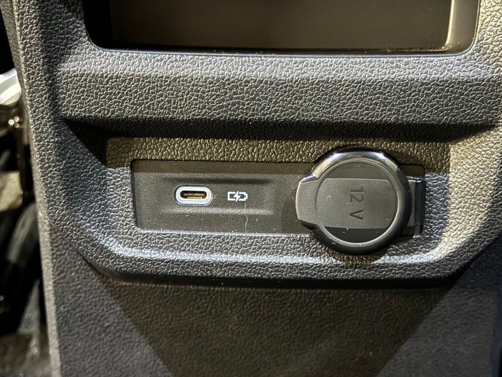 2022 Volkswagen Tiguan SE R-Line Black photo 18